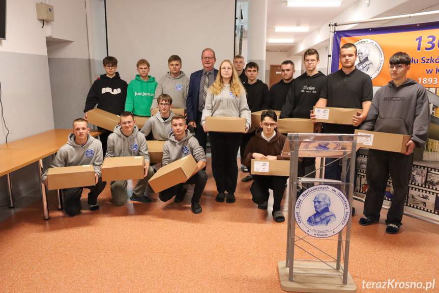 Wyjątkowe spotkanie pokoleń w Zespole Szkół Mechanicznych w Krośnie [ZDJĘCIA]
