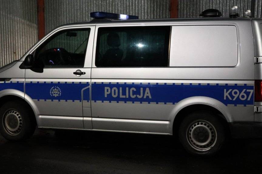 Bez prawa jazdy, bez badań i bez ubezpieczenia ruszył w trasę