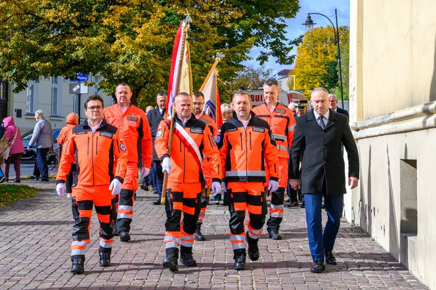 Bohaterowie na co dzień - podkarpaccy ratownicy medyczni z odznaczeniami