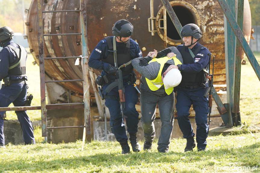 Zamach terrorystyczny w rafinerii Orlen Południe w Jedliczu. Na szczęście to tylko ćwiczenia