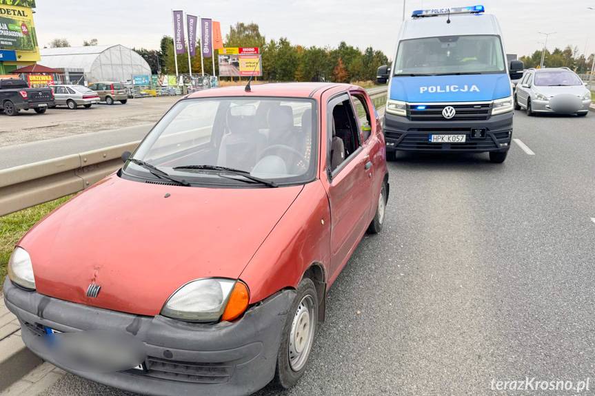 Zmiana pasa zakończona kolizją. Zderzenie na ul. Podkarpackiej
