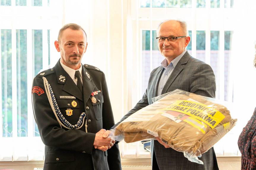 Nowe umundurowanie dla strażaków z Gminy Korczyna