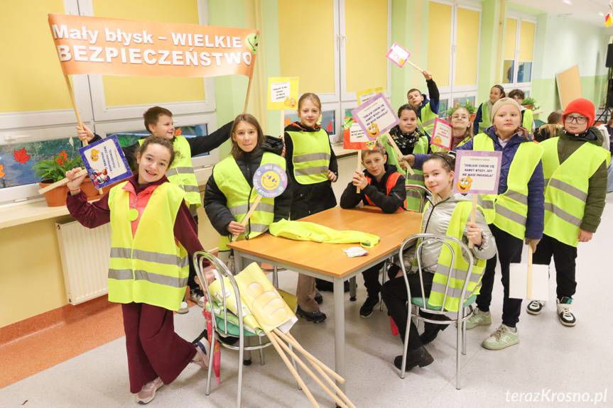 Odblaskowy patrol w Miejscu Piastowym [ZDJĘCIA]