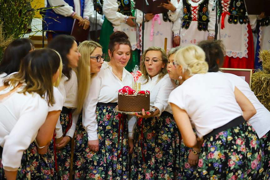 Jubileusz gospodyń z Poręb - 80 lat historii, tradycji i zaangażowania
