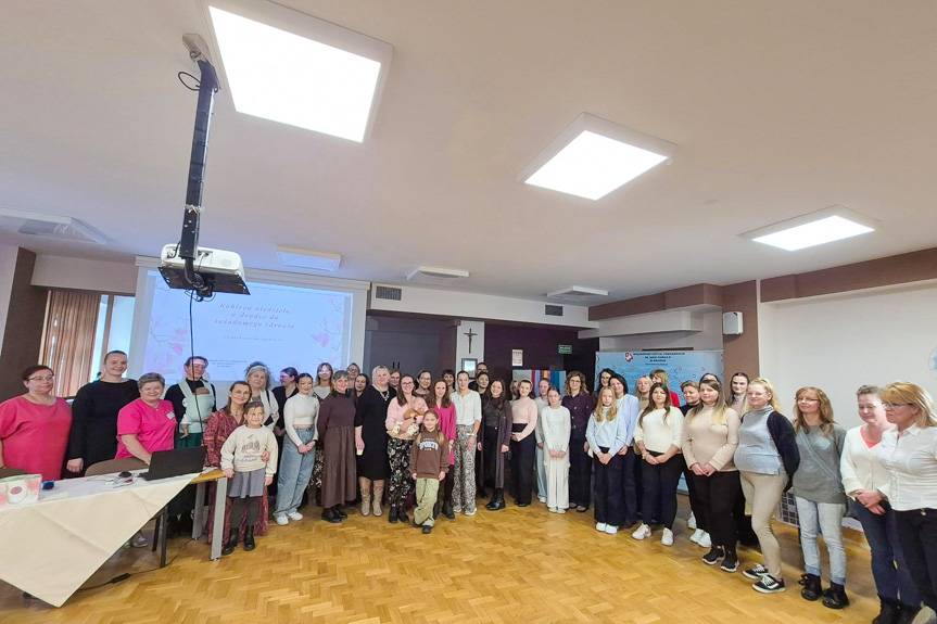 Siła kobiet i wiedzy - wyjątkowe spotkanie w krośnieńskim szpitalu