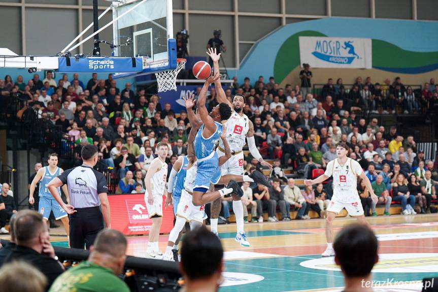 Wyczekiwane zwycięstwo krośnieńskich koszykarzy [ZDJĘCIA]
