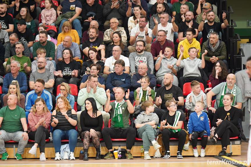 Wyczekiwane zwycięstwo krośnieńskich koszykarzy [ZDJĘCIA]