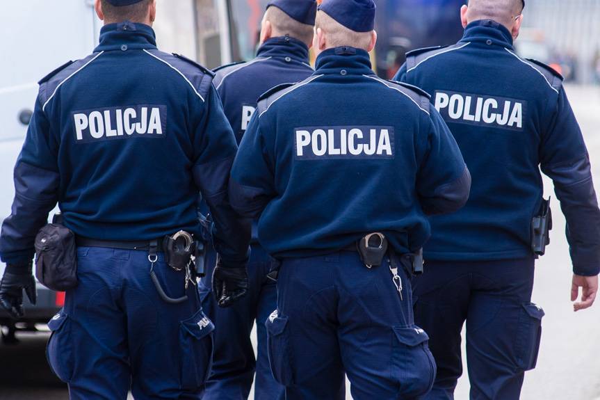 Szeroko zakrojona akcja policji w Krośnie i Jedliczu. Zatrzymano 6 mężczyzn