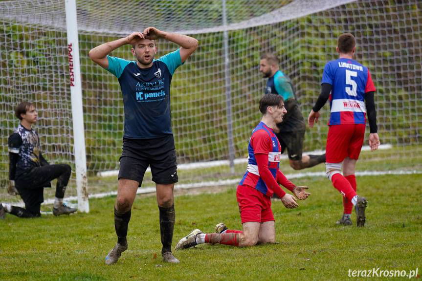 Zacięte spotkanie w Lubatowej. LKS Lubatowa lepsza od Burzy Rogi [ZDJĘCIA]
