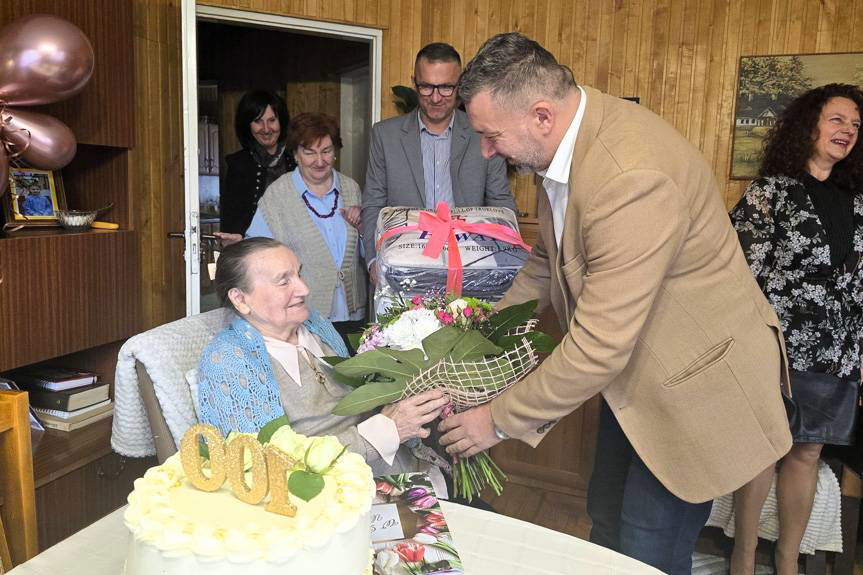 Pani Janina Krukar świętowała setne urodziny