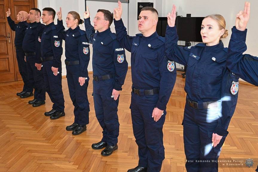 Podkarpacka Policja powitała nowych stróżów prawa
