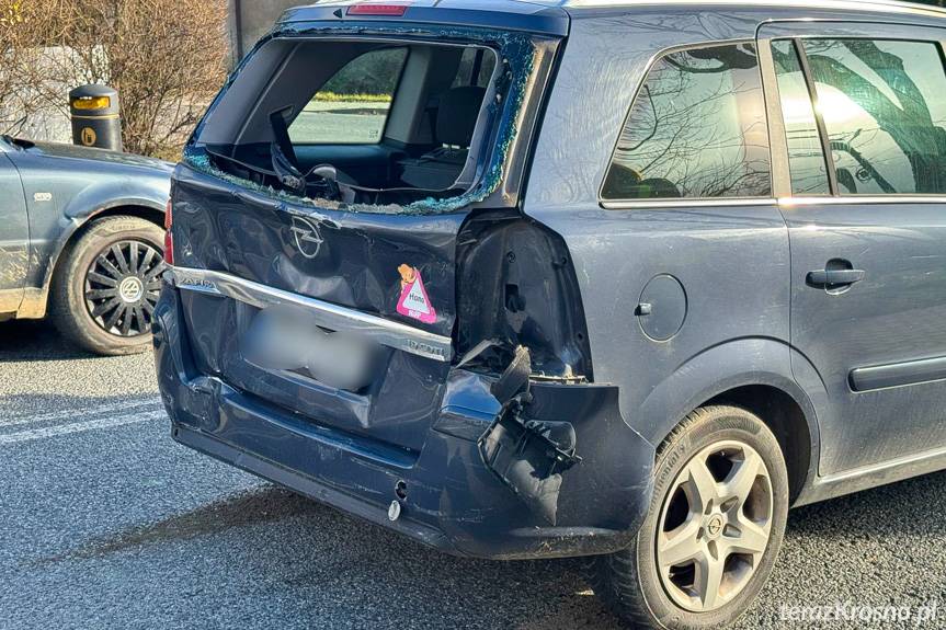 Dukla. Zderzenie dwóch samochodów