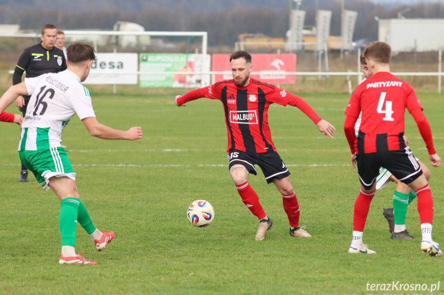Efektowne zakończenie piłkarskiej jesieni w Targowiskach [ZDJĘCIA]