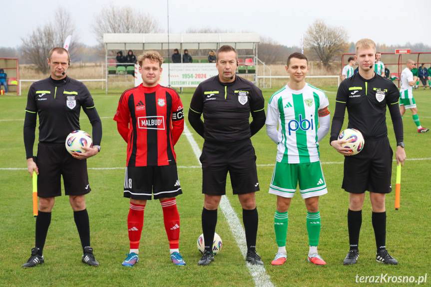 Efektowne zakończenie piłkarskiej jesieni w Targowiskach [ZDJĘCIA]