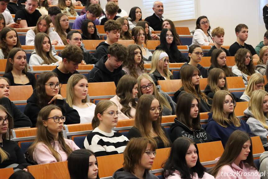 Razem budujemy przedsiębiorczość. Akademickie Forum Biznesu PANS w Krośnie [ZDJĘCIA]