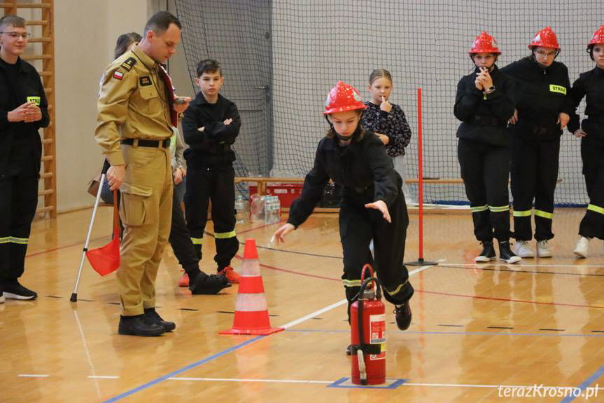 I powiatowe halowe zawody MDP. OSP Iskrzynia bezkonkurencyjna [ZDJĘCIA]