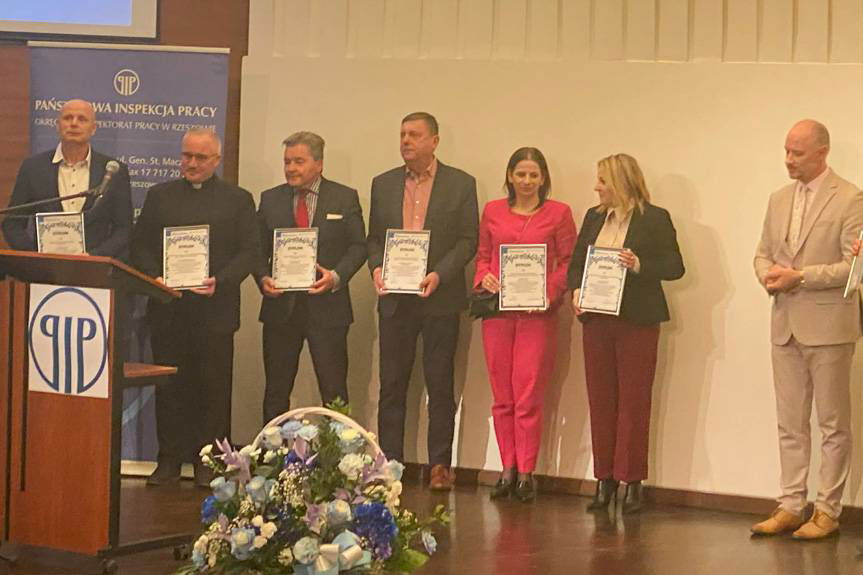 Wyróżnienie dla ZS im. AK w Jedliczu za wzorowe warunki nauki zawodu