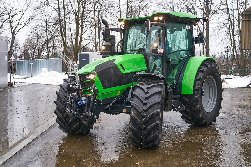 Gmina Jedlicze zakupiła nowy ciągnik rolniczy