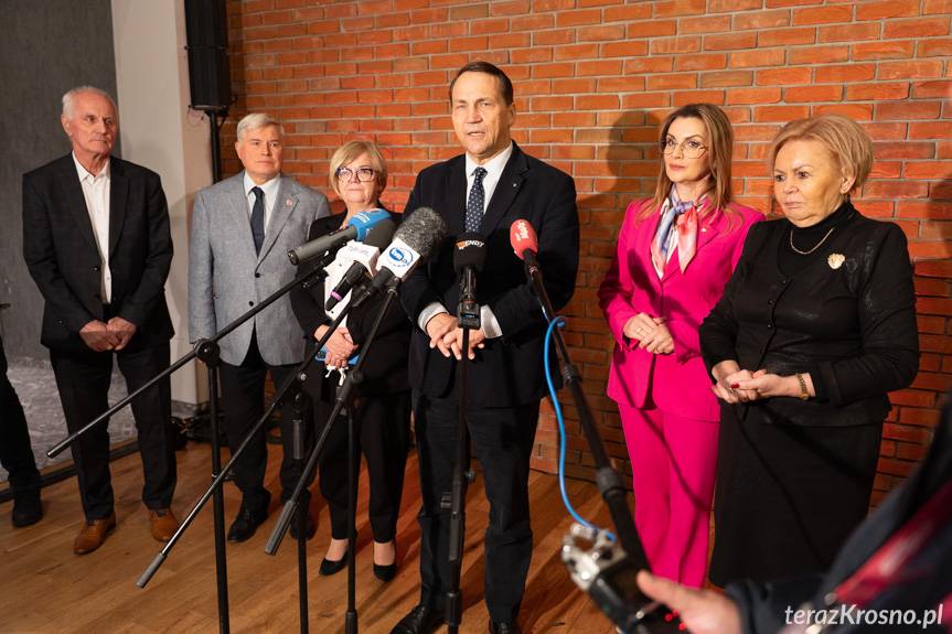 Radosław Sikorski w Krośnie: "Nie gadamy, a robimy"