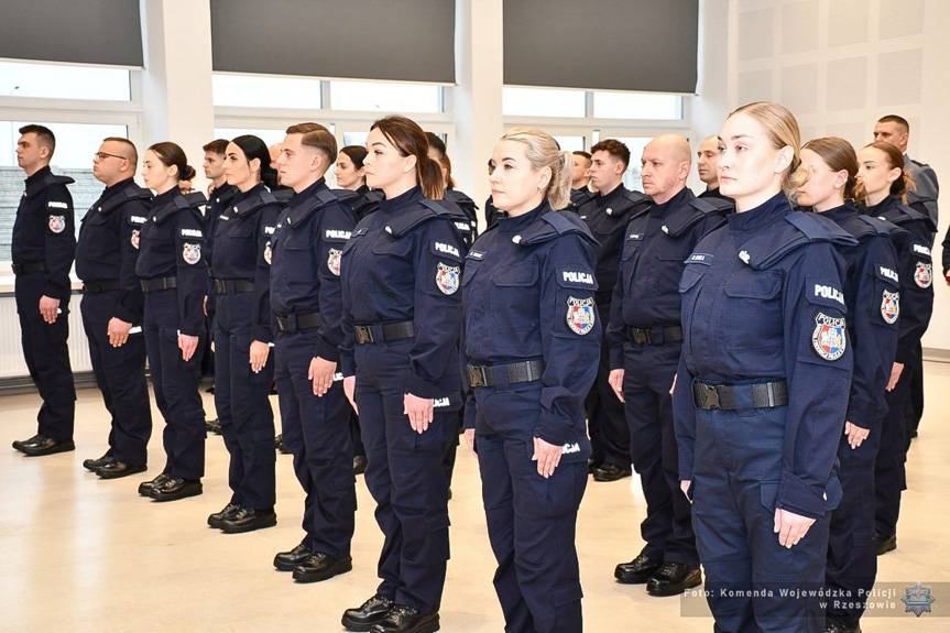 Nowi funkcjonariusze złożyli ślubowanie