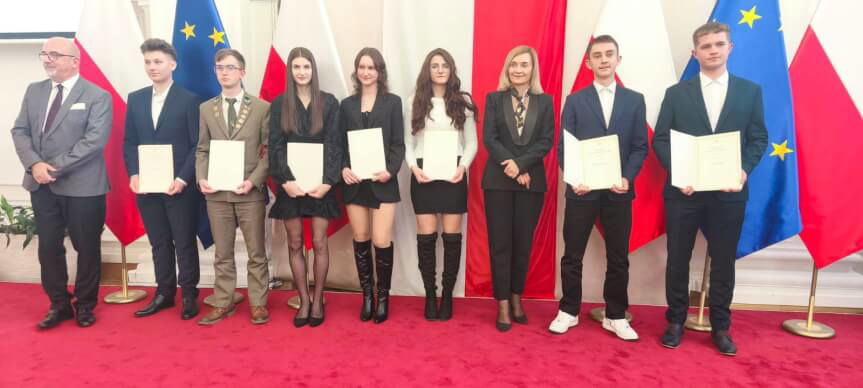 stypendia kuratorium