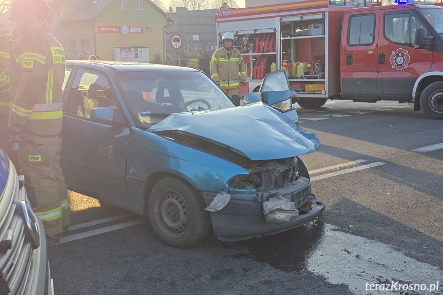 Jaszczew. Zderzenie dwóch samochodów na DK28