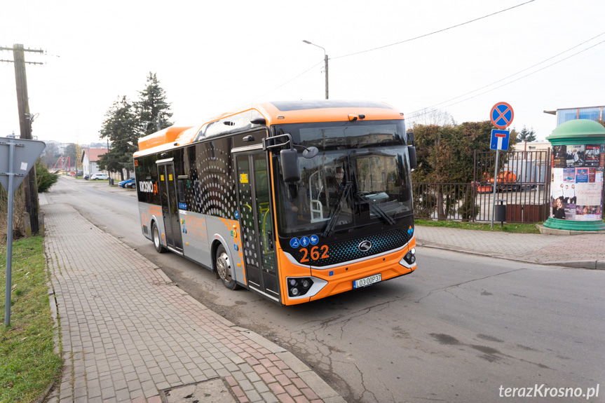 Z Chin do Krosna. Historyczna dostawa autobusów elektrycznych