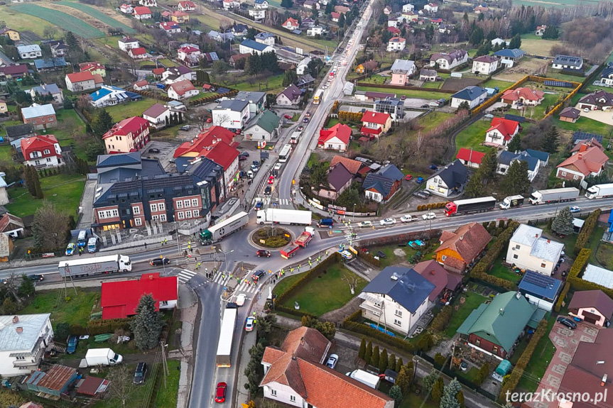 Protest paraliżuje Miejsce Piastowe. Kierowcy, omijajcie rondo!