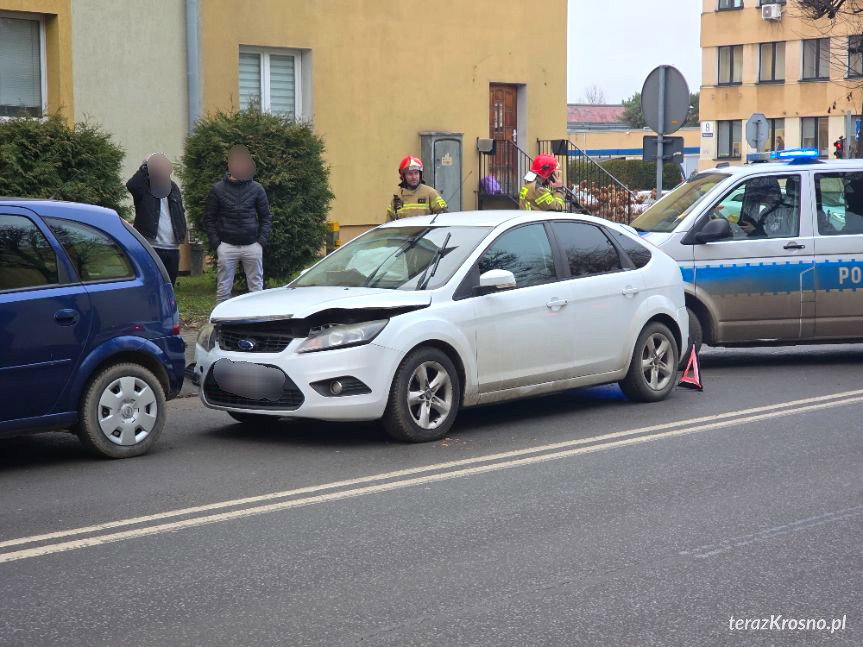 Krosno. Zderzenie trzech samochodów