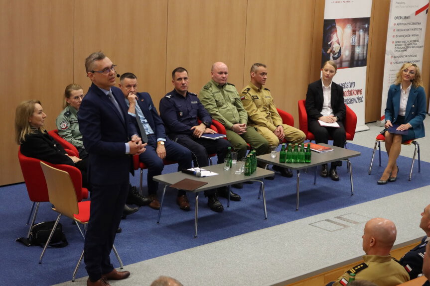Jak wojna w Ukrainie wpływa na nasze bezpieczeństwo? II Akademickie Forum Bezpieczeństwa PANS