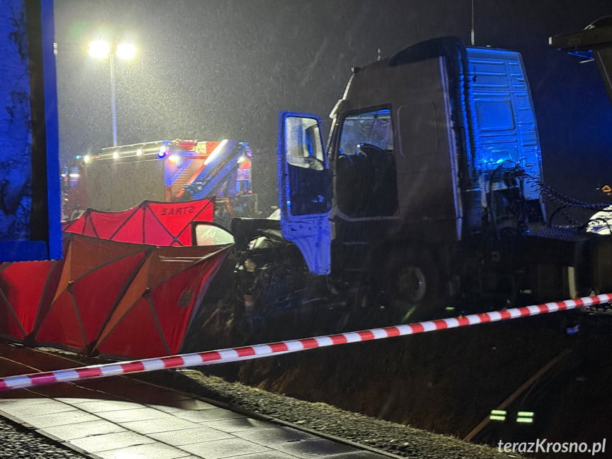 Tragiczny wypadek w Rymanowie na DK28. Zginął ksiądz emeryt