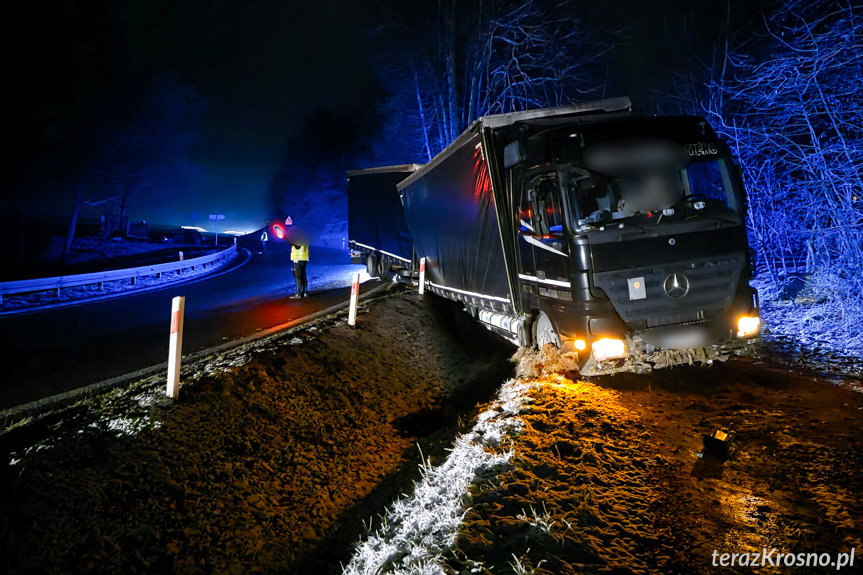 Wieczorne zdarzenie drogowe na DK19