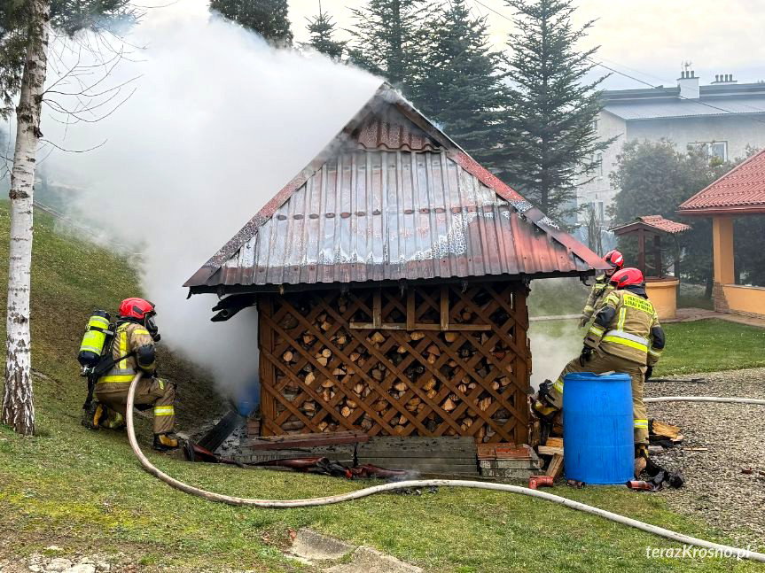Iwonicz. Pożar drewutni