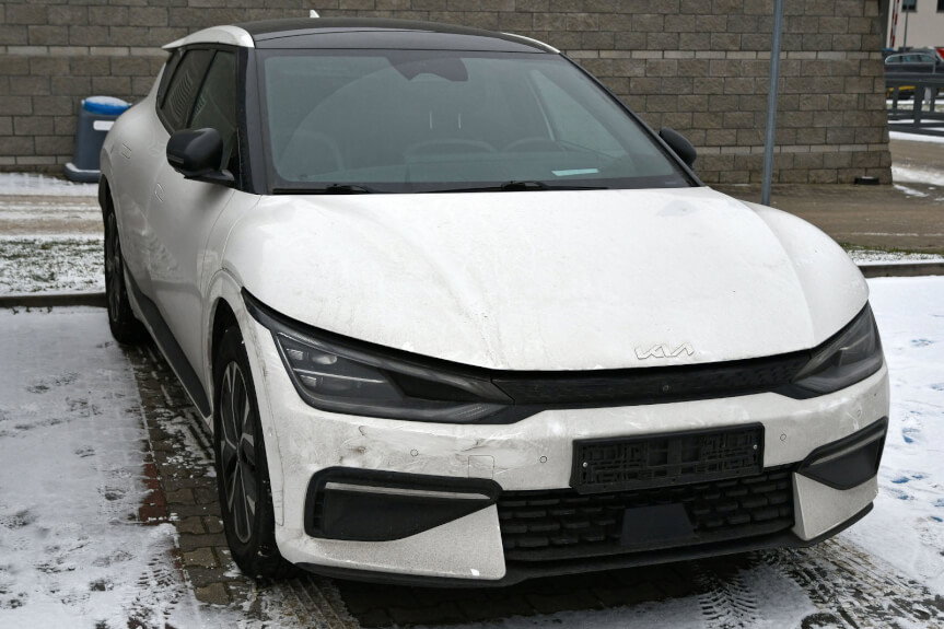 Dwa skradzione elektryki zatrzymane na granicy