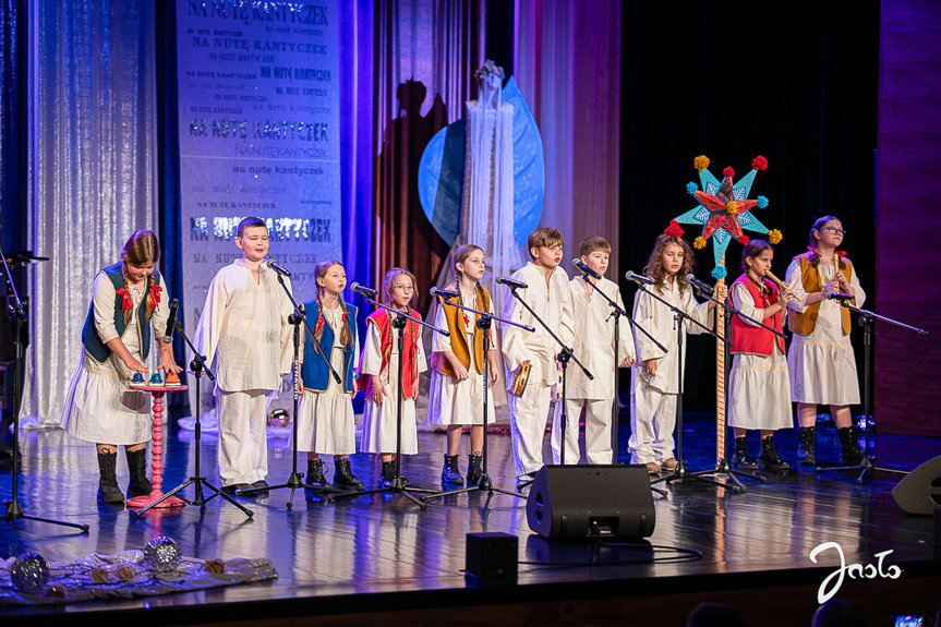 Kolędy i pastorałki ponownie zabrzmiały w Jasielskim Domu Kultury