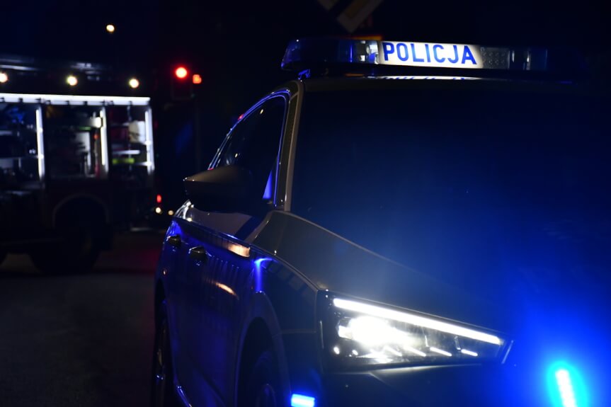Pijany kierowca uderzył w ogrodzenie szpitala i odjechał