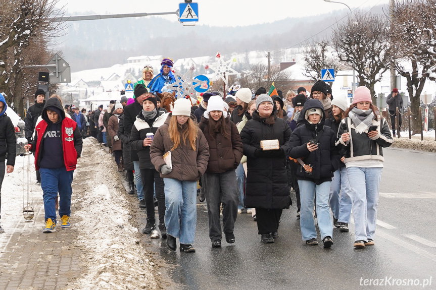 Mieszkańcy Dukli wzięli udział w Orszaku Trzech Króli