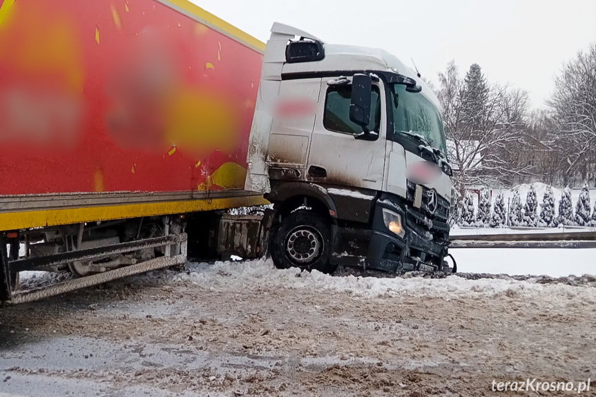 Zdarzenie drogowe na DK28 w Rymanowie