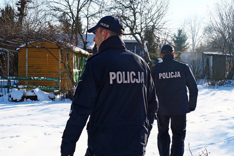 Dzielnicowi kontrolują pustostany w poszukiwaniu osób narażonych na wychłodzenie