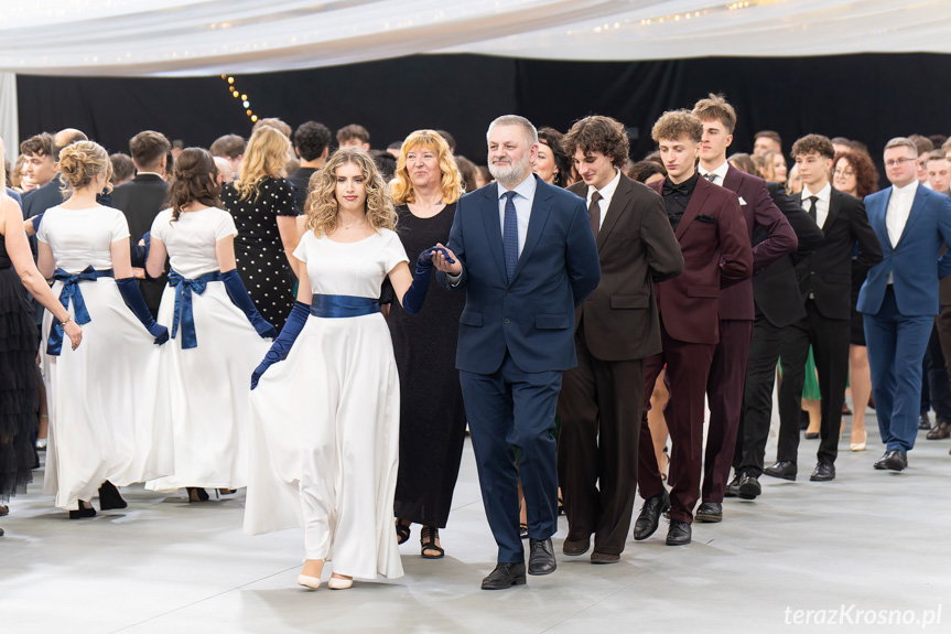 Chwytajcie marzenia! Studniówka maturzystów II LO w Krośnie [ZDJĘCIA]