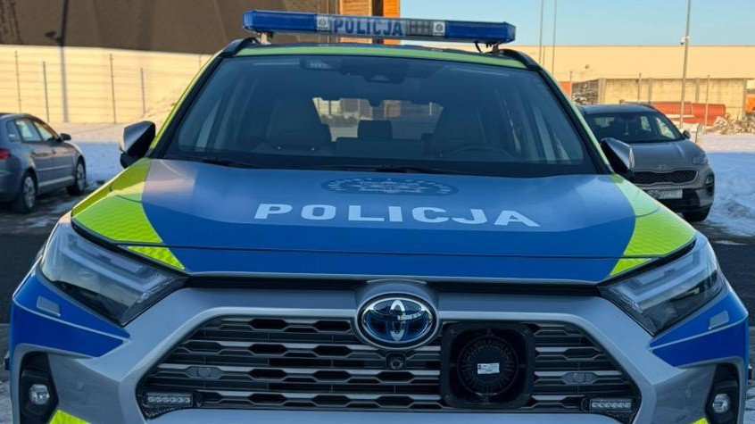 Brawura na drodze zakończona mandatami i utratą prawa jazdy