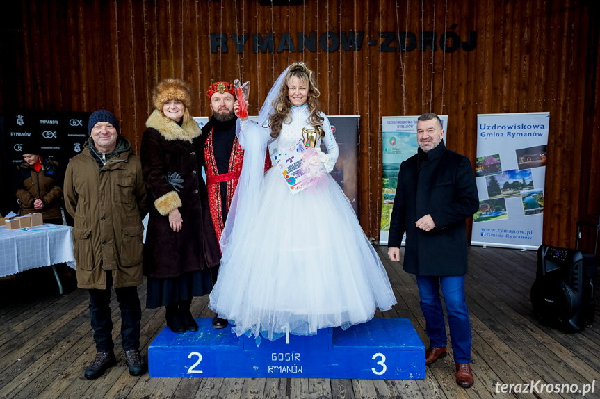 Uczestnicy biegu karnawałowego w Rymanowie-Zdroju