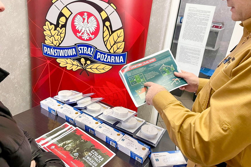"Czadowa Straż" na Podkarpaciu - darmowe czujniki trafiły do mieszkańców