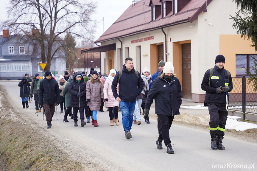 Aktywnie i wspólnie. Zimowy spacer w Bratkówce