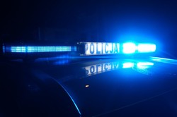 31-latek w samej bieliźnie siedział w zaparkowanym samochodzie