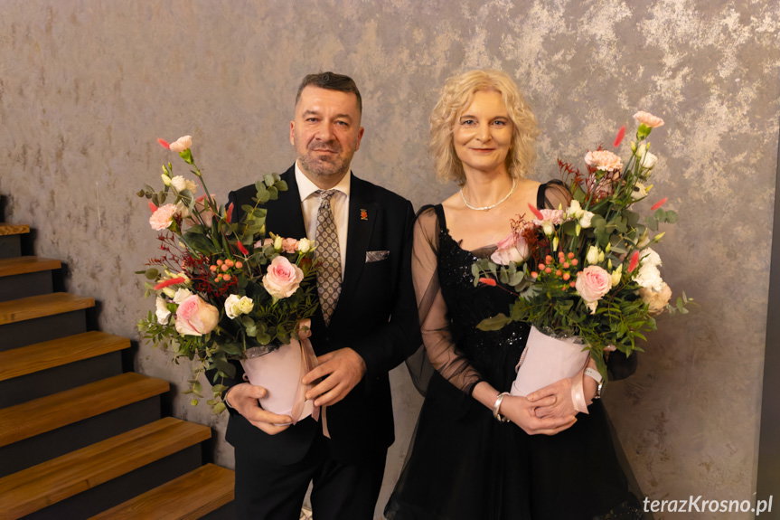 Wyjątkowa studniówkowa noc uczniów Liceum Ogólnokształcącego w Rymanowie [ZDJĘCIA]
