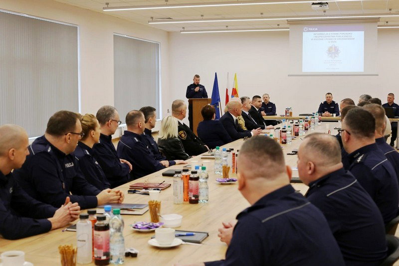 Krośnieńska policja podsumowała 2025 rok podczas odprawy służbowej