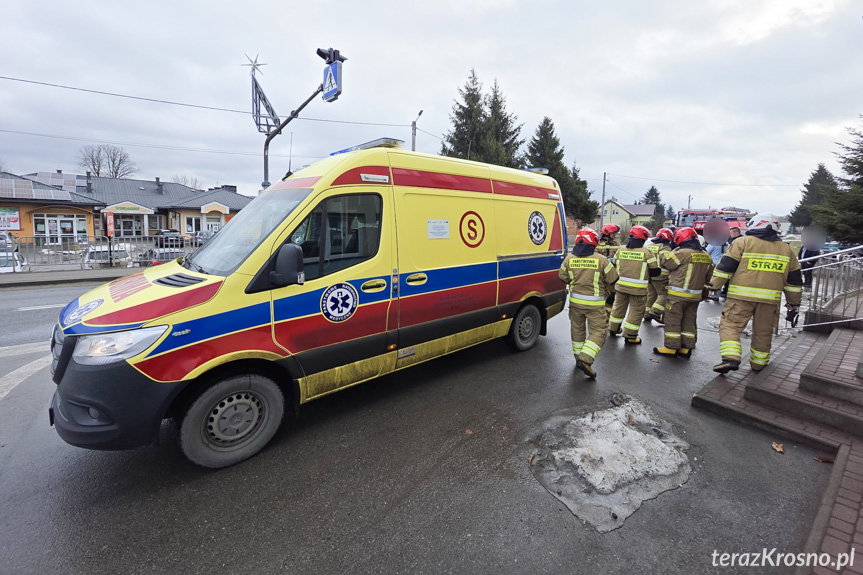 Nieprzytomny kierowca za kierownicą. Szybka reakcja świadków w Wojaszówce