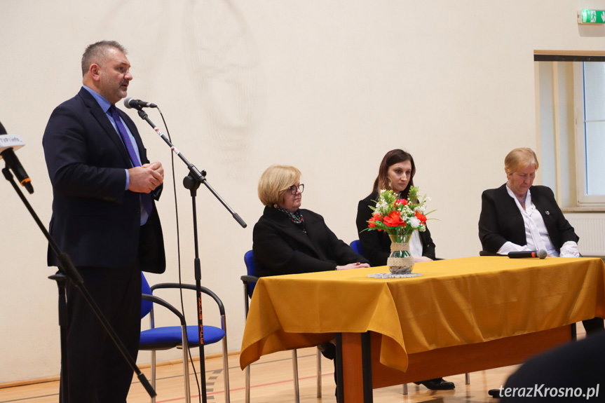 "Nie wierzcie w te kłamstwa". Minister Waldemar Żurek w Brzozowie
