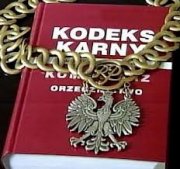 Zakaz kontaktowania się z bliskimi nie powstrzymał 47-latka